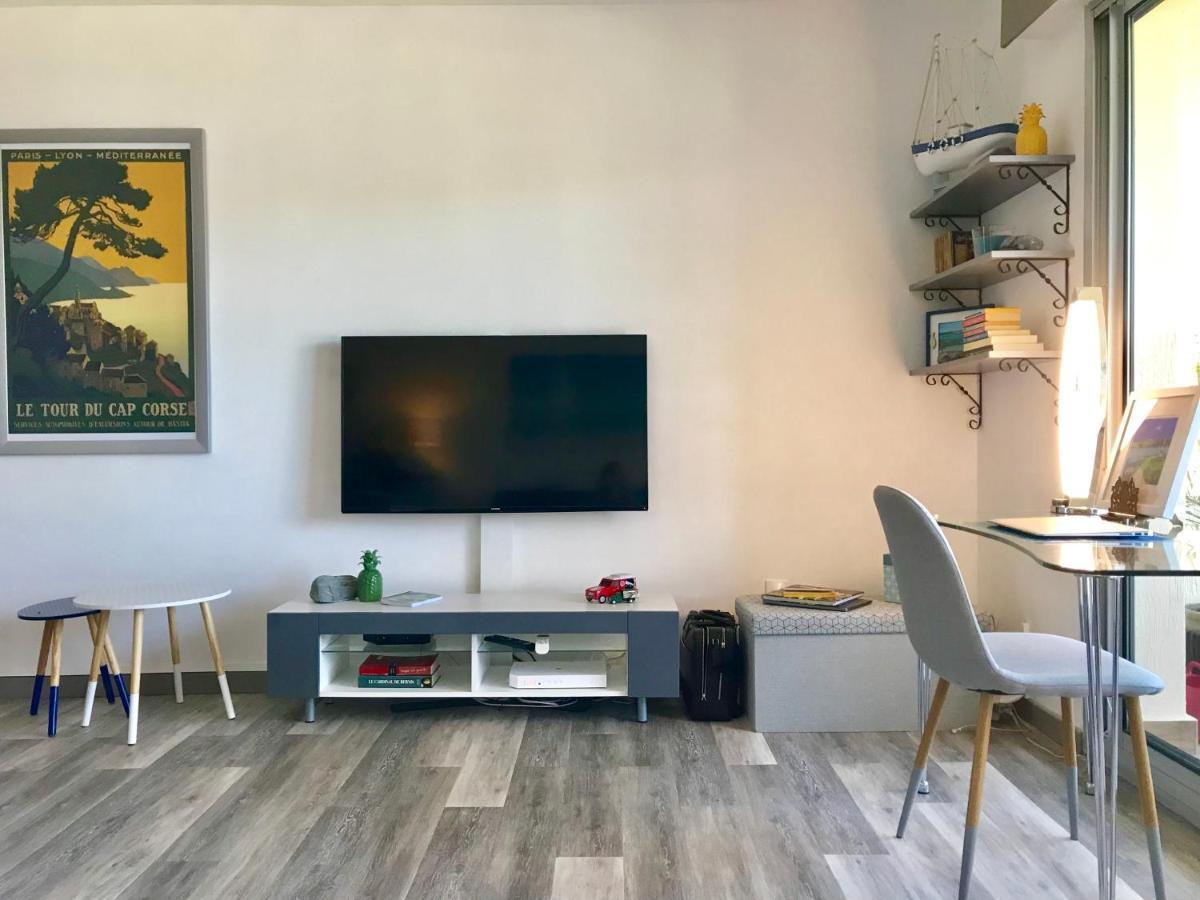 Appartement Ou Studio La Mer & La Plage A Vos Pieds Calvi Calvi  Extérieur photo